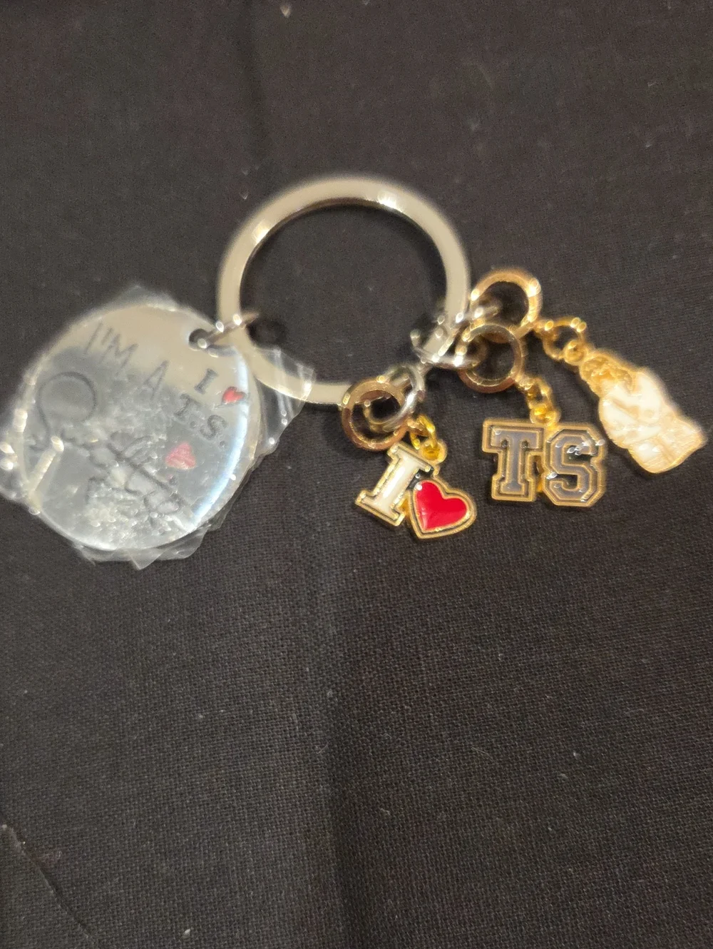 I'M A SWIFTIE KEYCHAIN